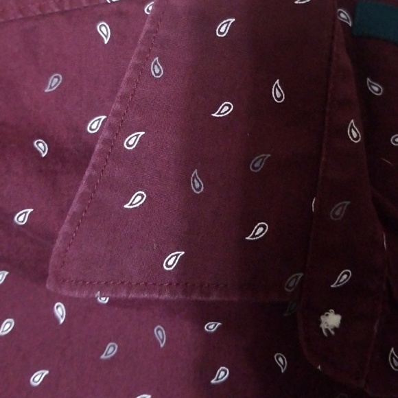 Perry Ellis Button Down - Picture 2 of 4